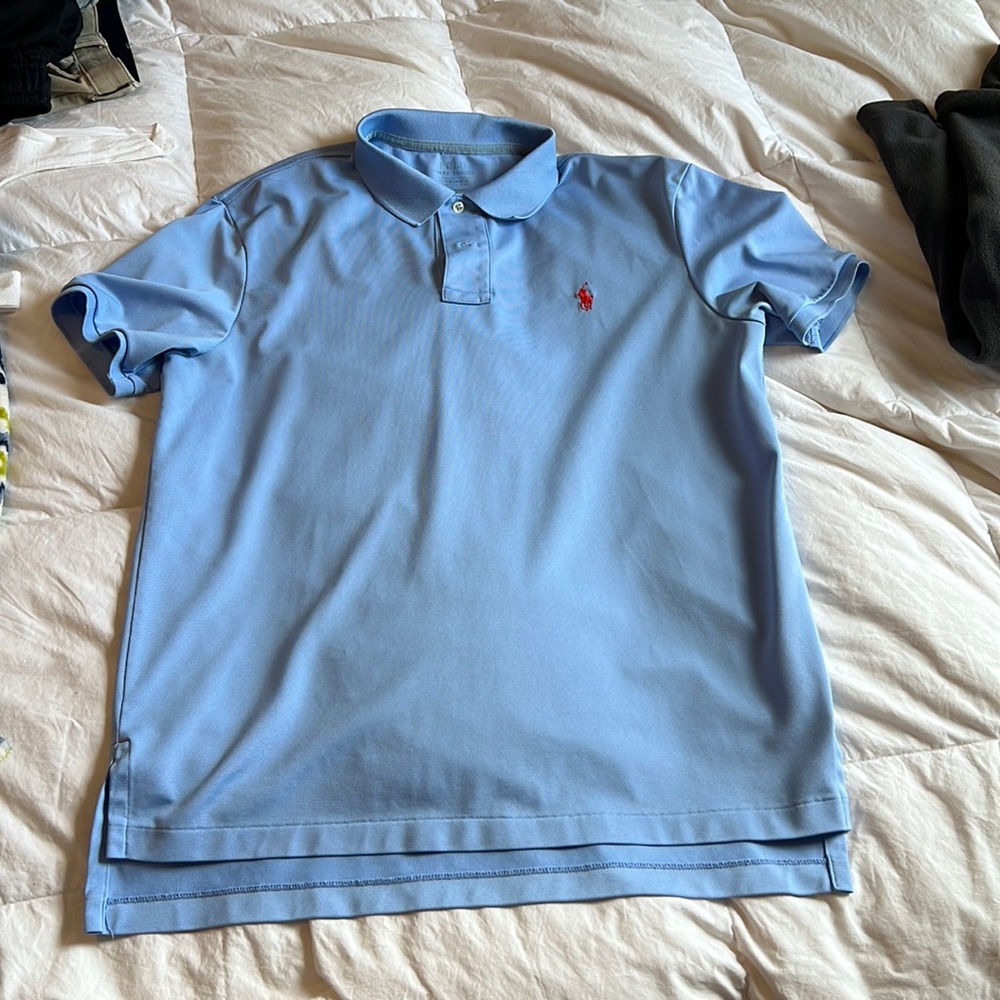 Mens Ralph Lauren polo. Size large.